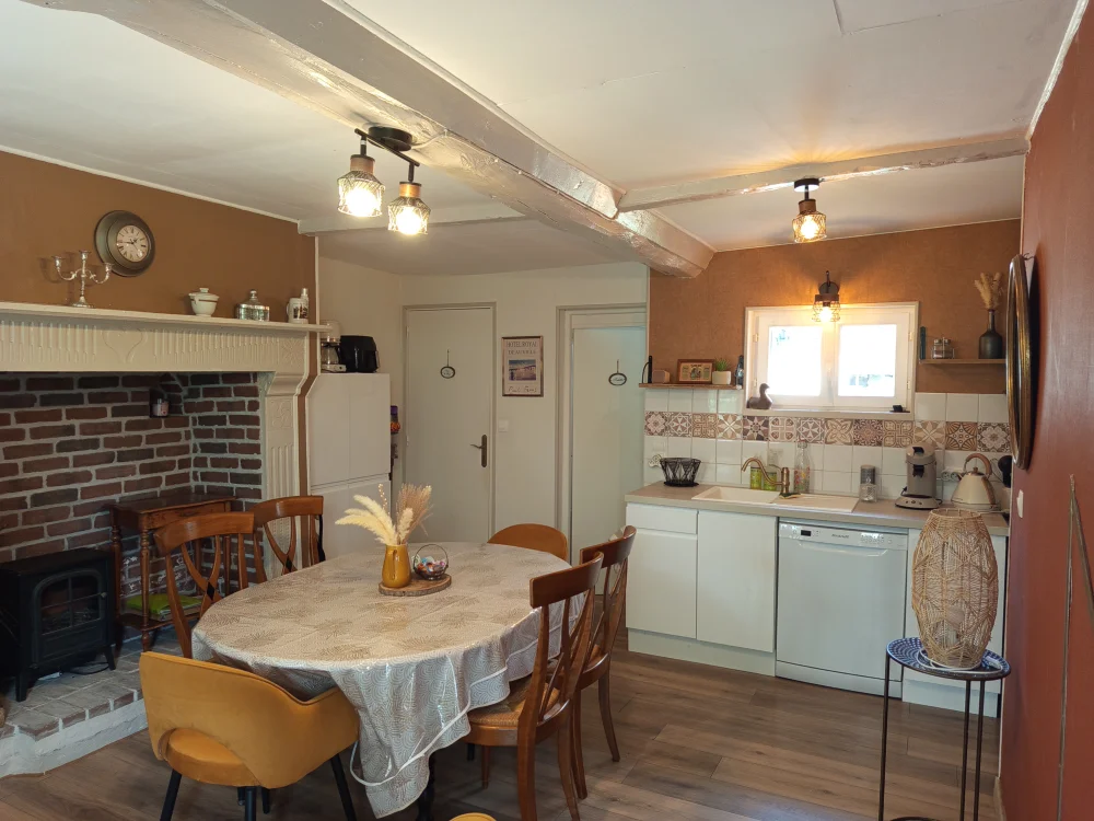 La salle à manger et cuisine